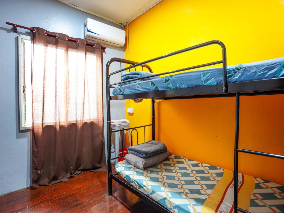 Spot On 90610 Loft Waterfront Hotel Kuching Exterior photo