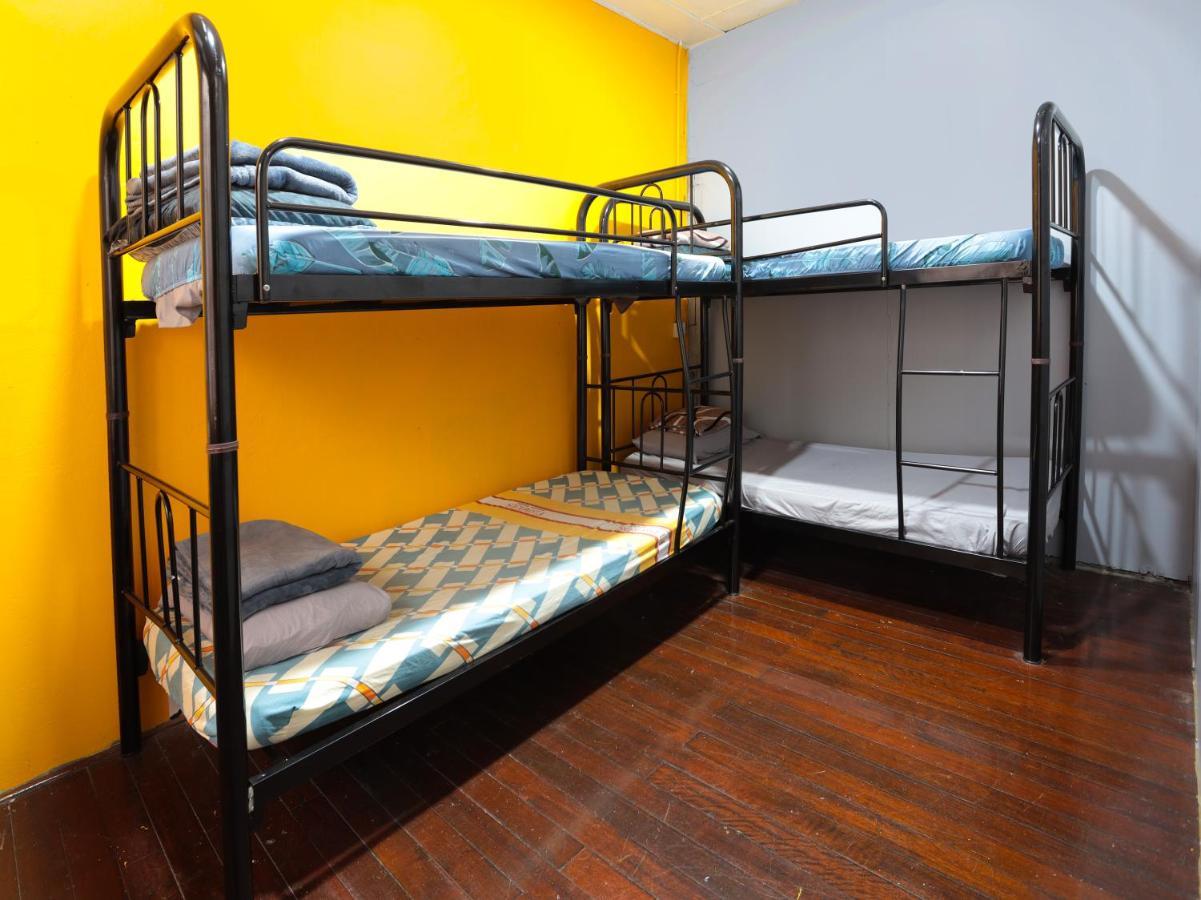 Spot On 90610 Loft Waterfront Hotel Kuching Exterior photo