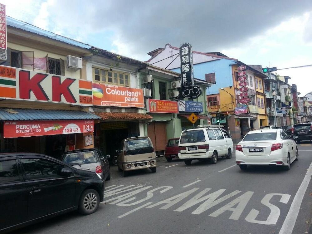 Spot On 90610 Loft Waterfront Hotel Kuching Exterior photo